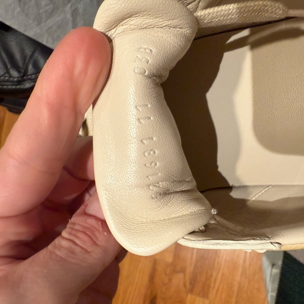 Gucci - men’s trainer “oatmeal” low top sneakers NEVER WORN. - Picture 3 of 7